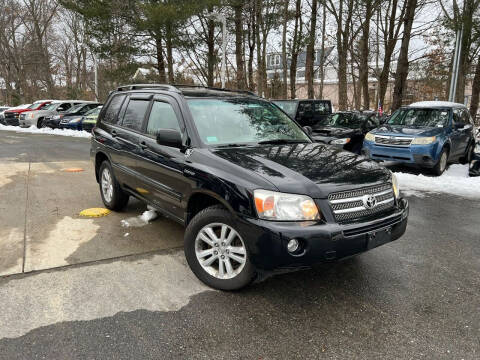 2006 Toyota Highlander Hybrid for sale at Nano's Autos in Concord MA