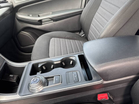2021 Ford Edge SE