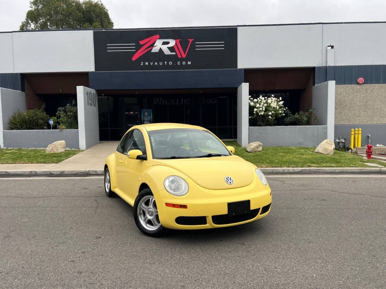 2008 Volkswagen New Beetle for sale at ZRV AUTO INC in Brea, CA