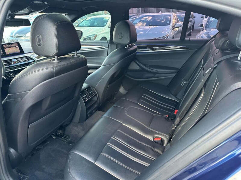 2019 BMW 5 Series 540i