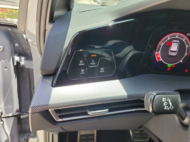 2026 Volkswagen Golf GTI SE