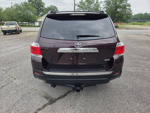 2013 Toyota Highlander SE