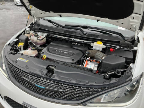 2020 Chrysler Pacifica Hybrid Touring