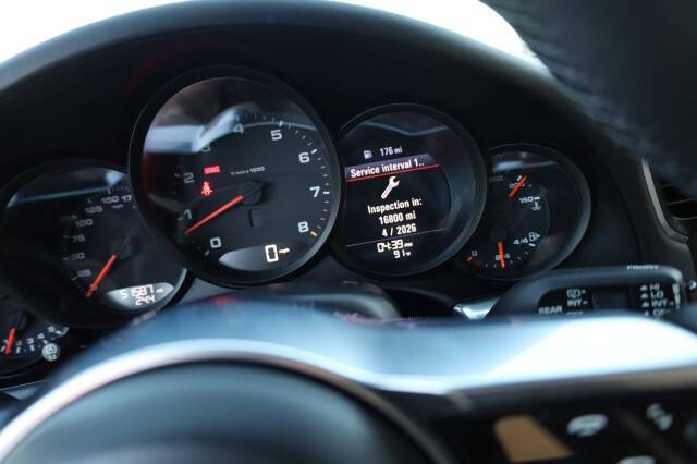 2017 Porsche 911 Carrera