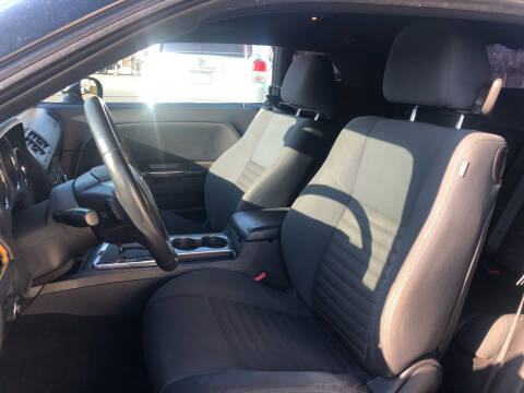 2012 Dodge Challenger SXT