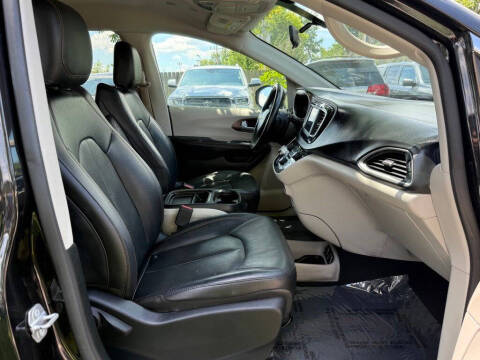 2018 Chrysler Pacifica Touring L