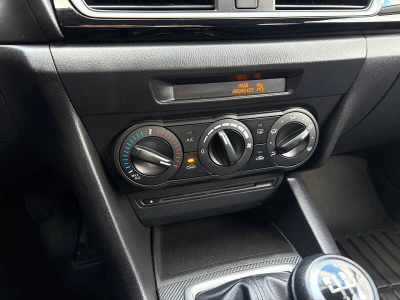 2014 Mazda MAZDA3 i Sport