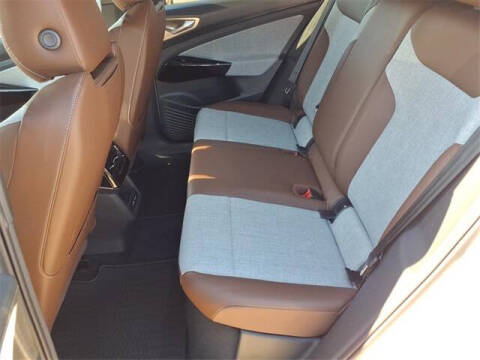 2025 Volkswagen ID.4 Pro