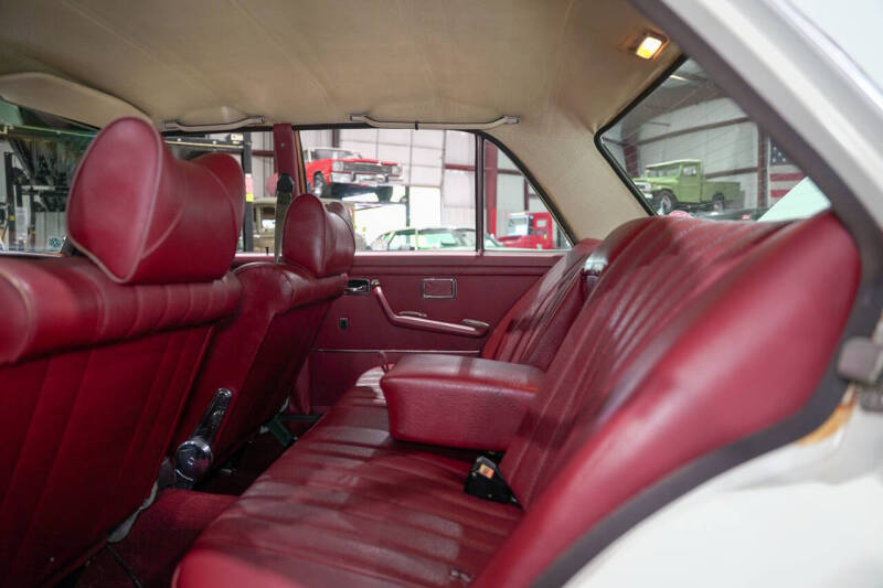 1972 Mercedes-Benz 280-Class