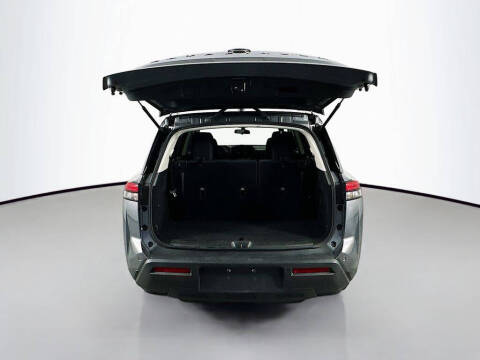 2022 Nissan Pathfinder S