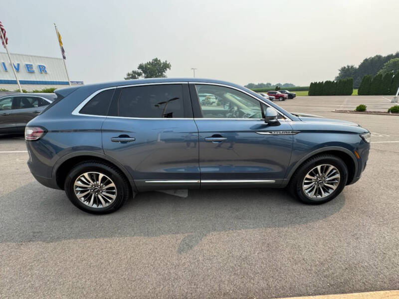 2019 Lincoln Nautilus Select