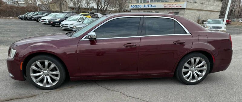 2017 Chrysler 300 Limited