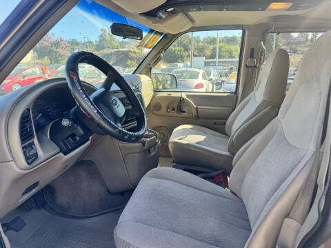 2001 Chevrolet Astro LS
