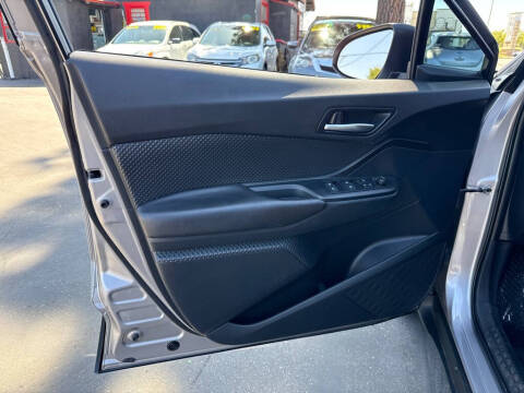 2018 Toyota C-HR XLE