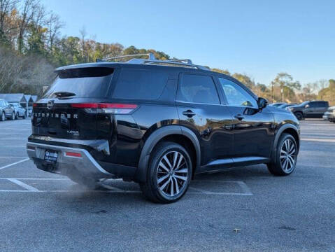 2024 Nissan Pathfinder Platinum