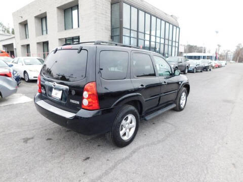 2005 Mazda Tribute s