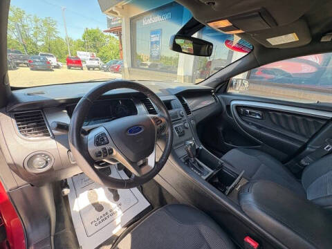 2017 Ford Taurus SEL