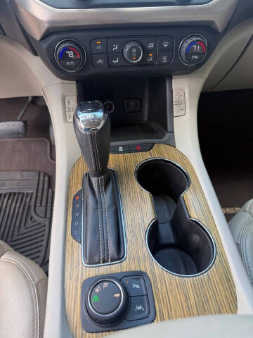 2017 GMC Acadia Denali