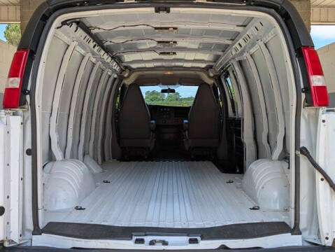 2022 GMC Savana 3500