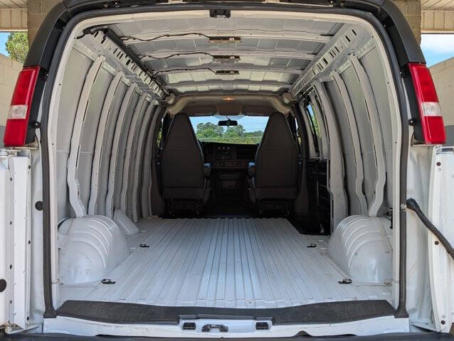 2022 GMC Savana 3500