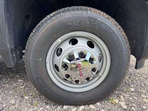 2025 GMC Sierra 3500HD CC Pro