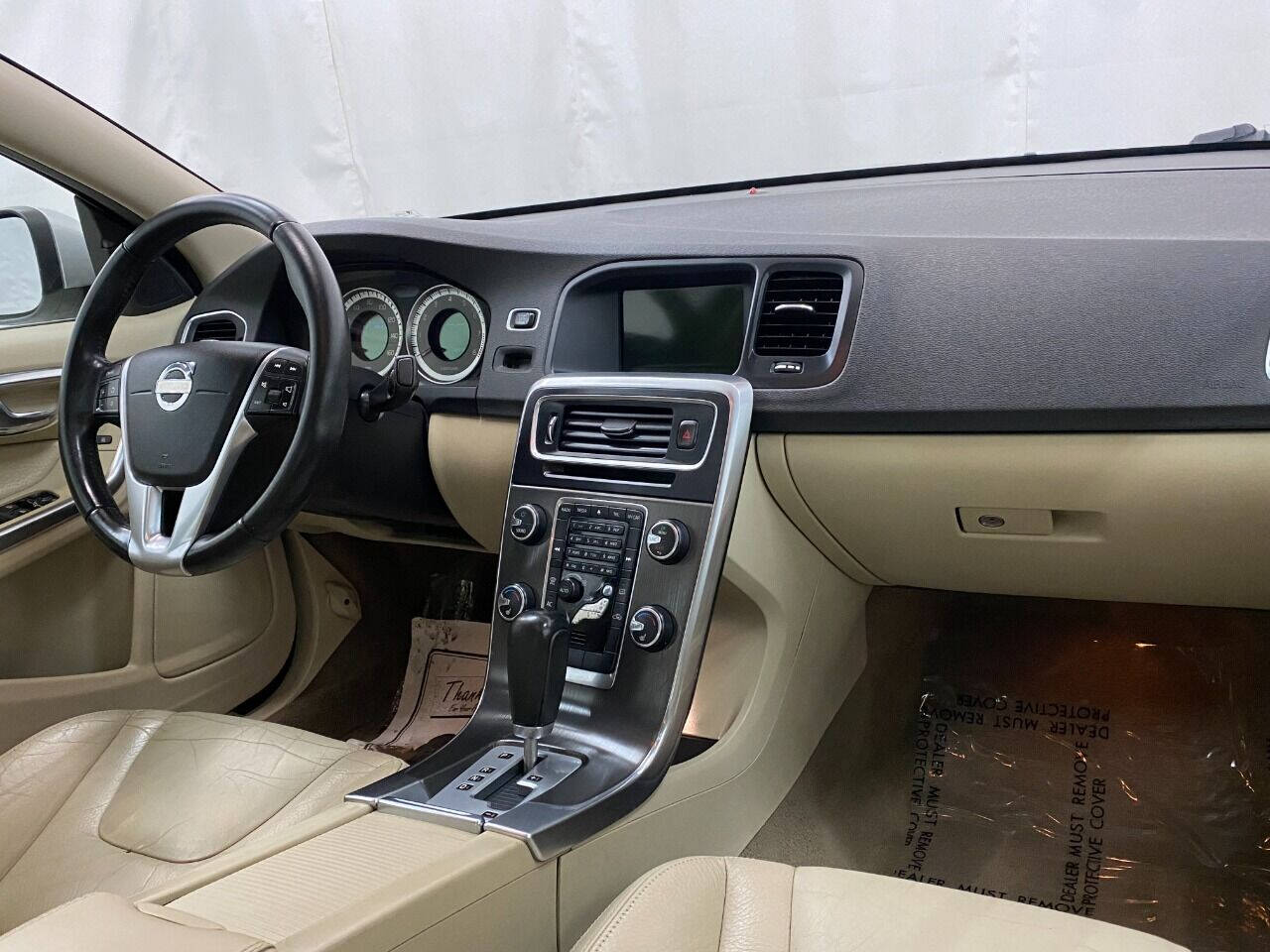 2012 Volvo S60 T5 4dr Sedan - Silver exterior view 11