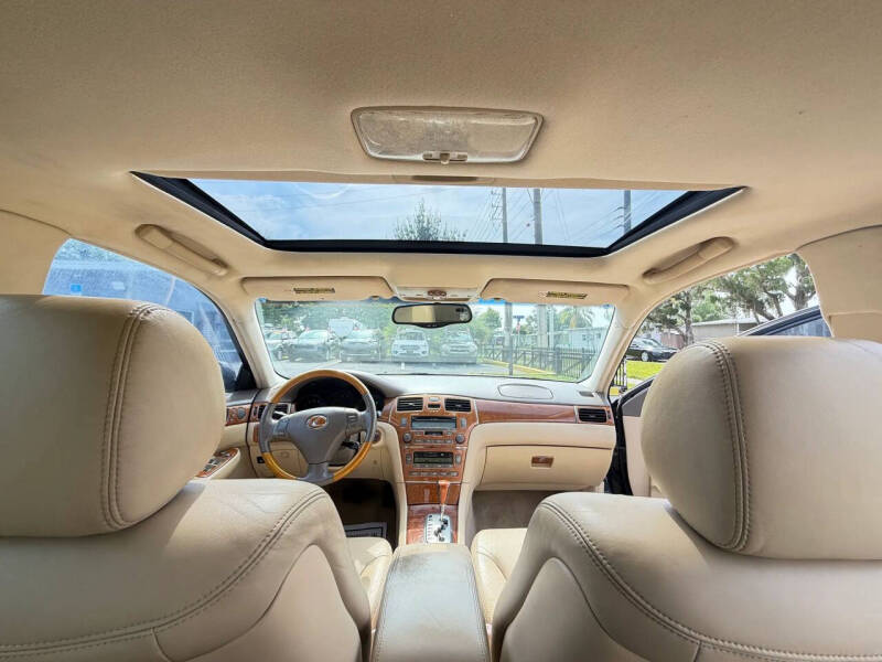 2005 Lexus ES 330