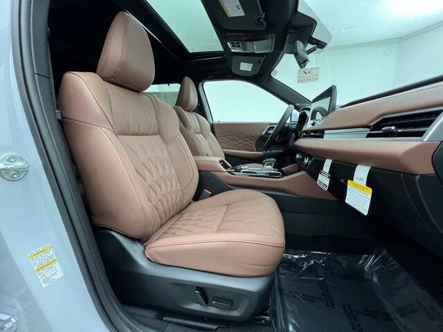 2025 Mitsubishi Outlander SEL