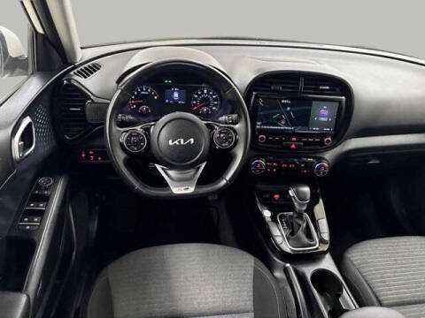 2022 Kia Soul GT-Line