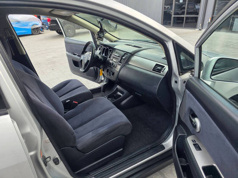 2008 Nissan Versa 1.8 S