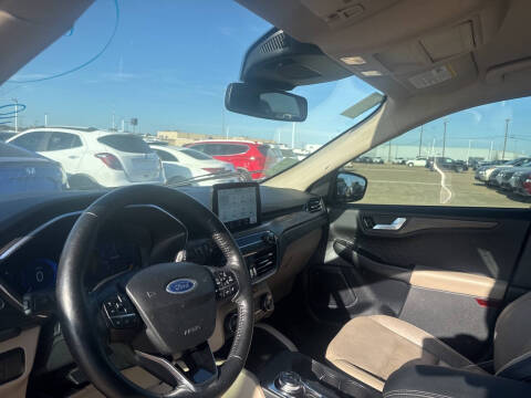 2020 Ford Escape Titanium