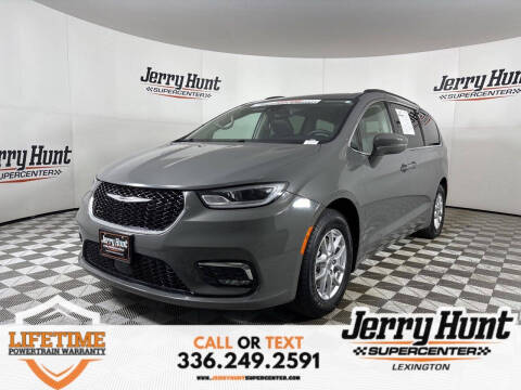 2022 Chrysler Pacifica for sale at Jerry Hunt Supercenter in Lexington NC