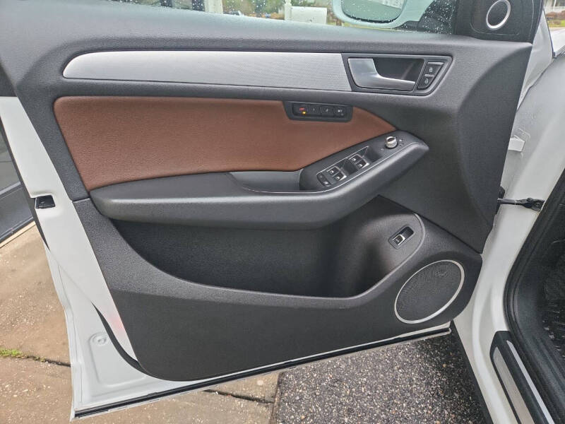 2017 Audi Q5 2.0T quattro Premium Plus