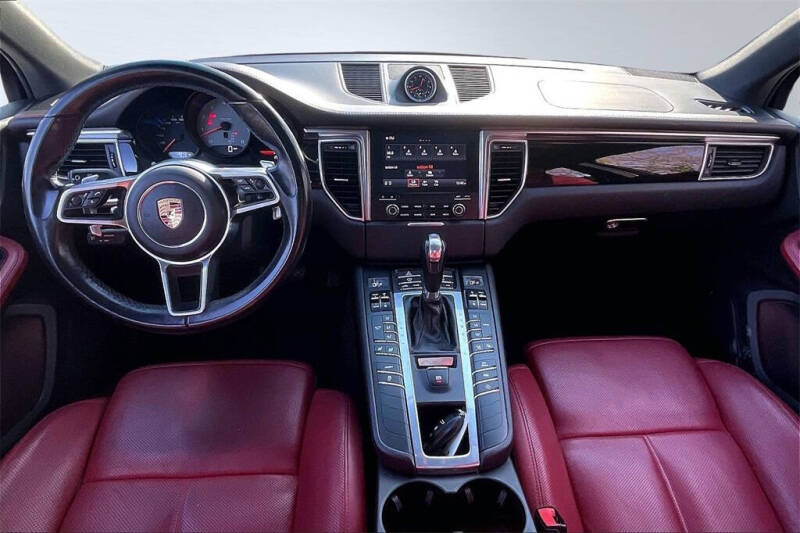 2018 Porsche Macan S