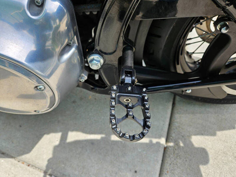 2009 Harley-Davidson FLSTSB CrossBones