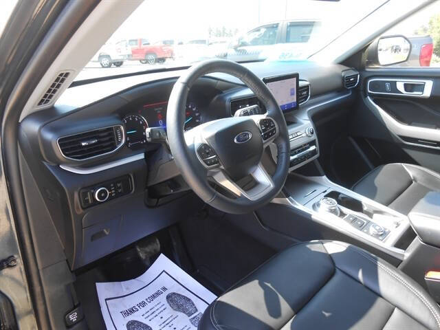 2023 Ford Explorer XLT