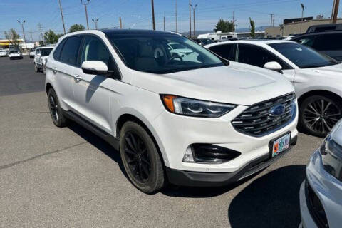 2020 Ford Edge Titanium