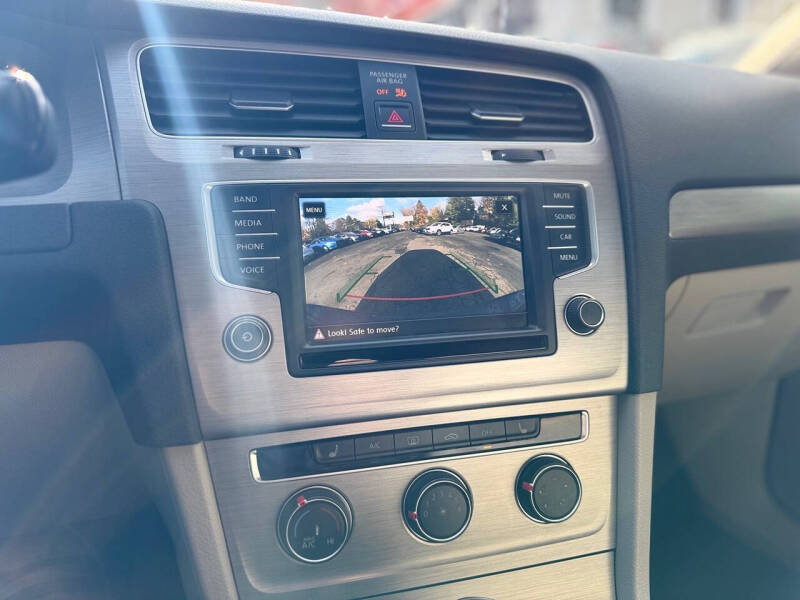 2017 Volkswagen Golf TSI Wolfsburg Edition