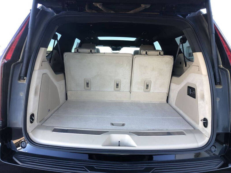 2023 Cadillac Escalade ESV Premium Luxury