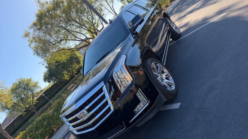 2018 Cadillac Escalade ESV Premium Luxury