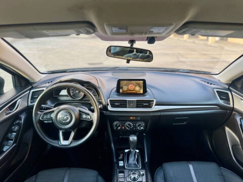 2017 Mazda MAZDA3 Sport