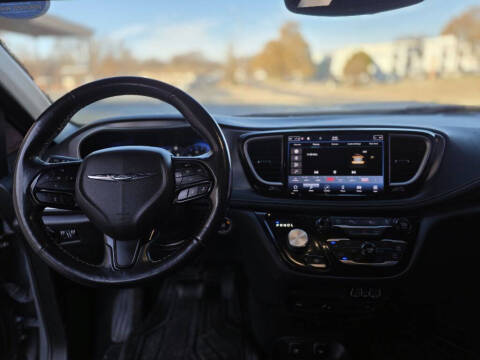 2021 Chrysler Pacifica Touring