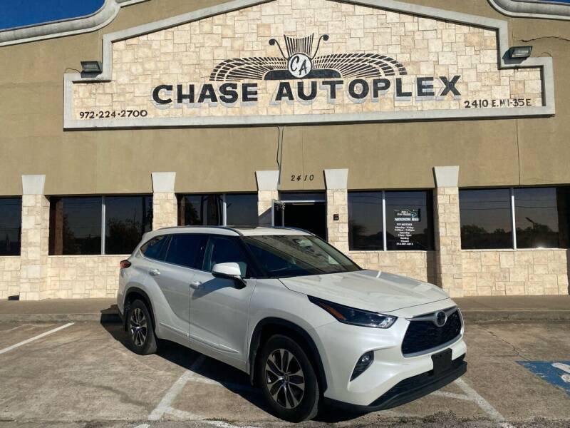 2021 Toyota Highlander for sale at CHASE AUTOPLEX in Lancaster TX
