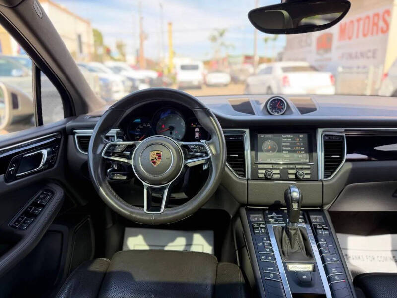 2016 Porsche Macan S