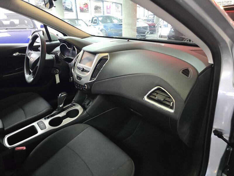 2018 Chevrolet Cruze LS Auto