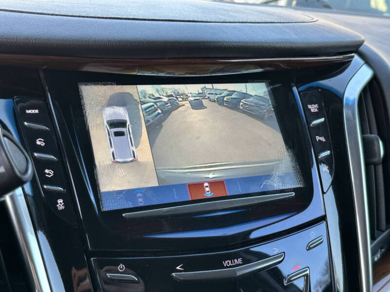 2018 Cadillac Escalade Standard