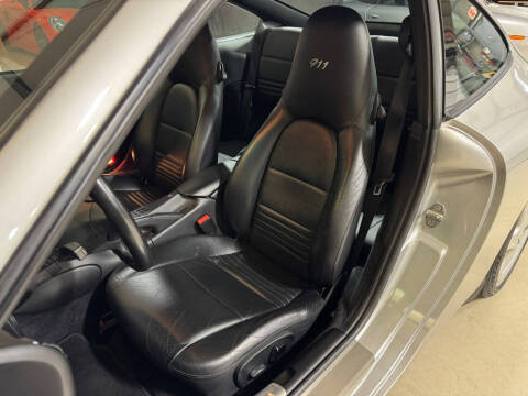 2000 Porsche 911 Carrera