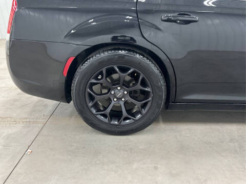 2019 Chrysler 300 S