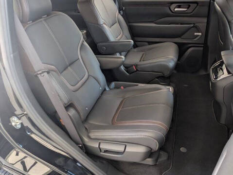 2025 Nissan Armada SL