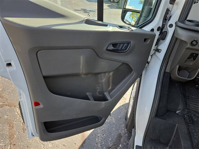 2023 Ford Transit 350 XLT